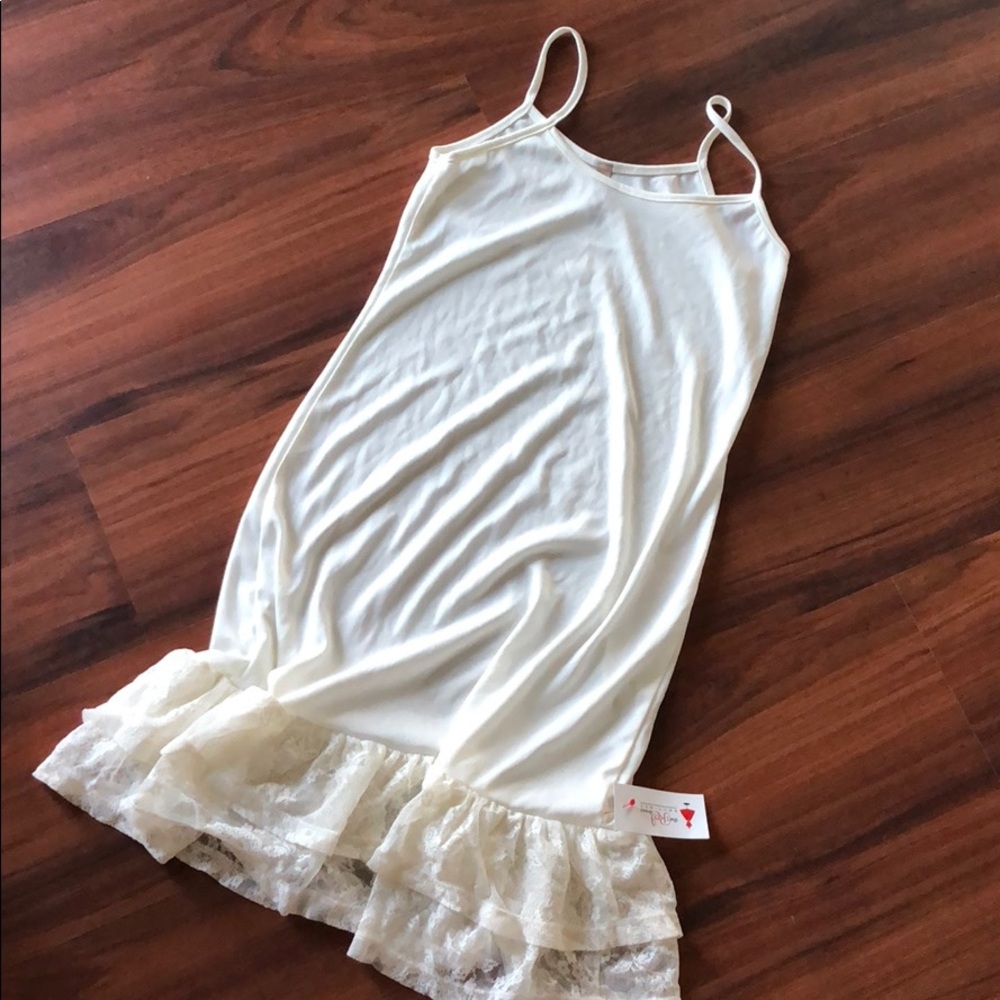 Nude slip